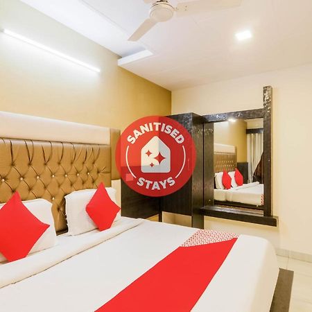 Oyo 79765 Hotel Samrat Lucknow Esterno foto