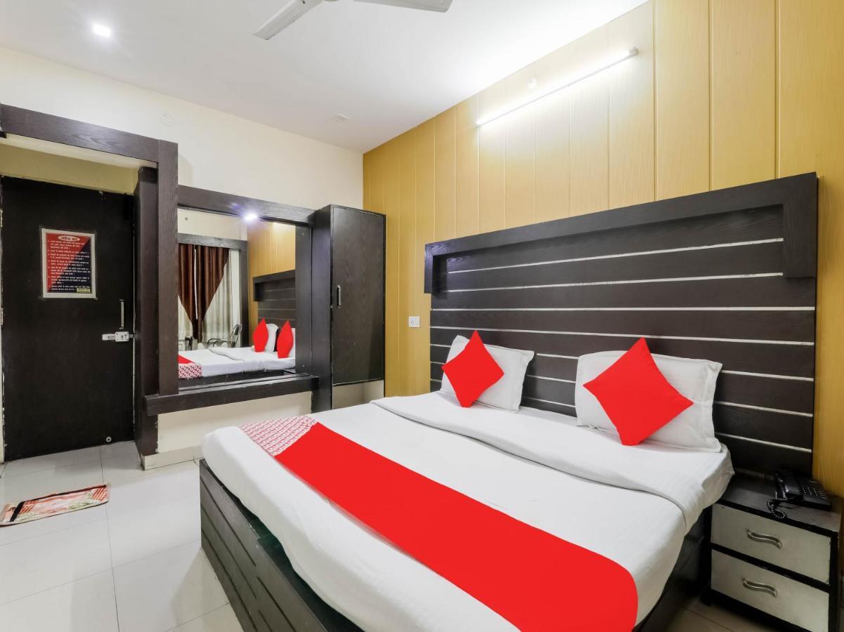 Oyo 79765 Hotel Samrat Lucknow Esterno foto