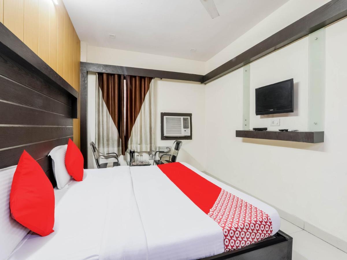 Oyo 79765 Hotel Samrat Lucknow Esterno foto
