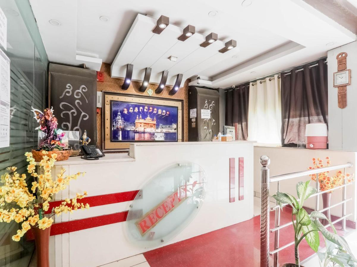 Oyo 79765 Hotel Samrat Lucknow Esterno foto